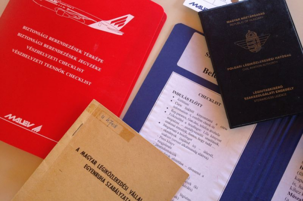 A biztonsági öveket kérjük becsatolni!